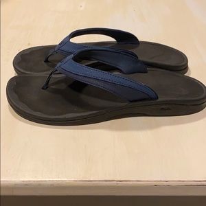 OluKai sandals. Blueberry color.